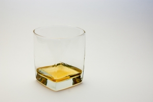 1254218_glass_of_whiskey.jpg